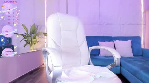 Kitty online show from October 18, 4:59 am