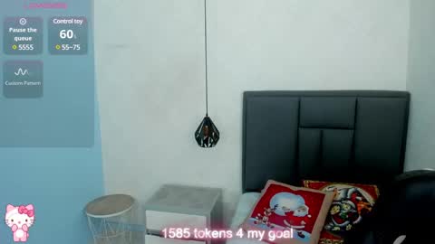 Snapshot of kittytimberlake chatting on December 18, 7:19 pm K I T T Y online show from December 18, 7:19 pm