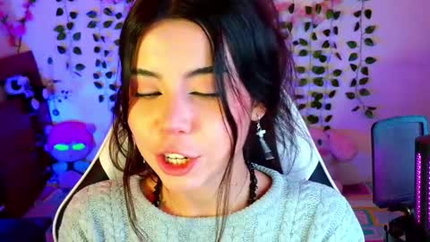 Kittyuwu  online show from November 21, 7:38 pm