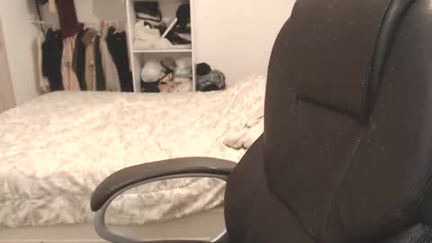 kittywantslove23 online show from March 6, 1:34 am