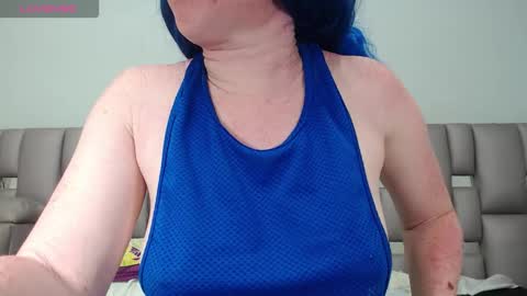 kittywhiteass online show from October 12, 10:39 am