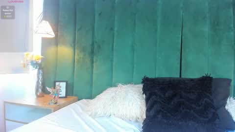 Snapshot of kittyy_milk chatting on October 27, 8:36 pm K I T T Y Y online show from October 27, 8:36 pm