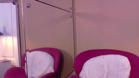 Kitty Hill online show from February 21, 6:36 am