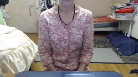 Snapshot of kiuminberry chatting on October 23, 11:05 am KiuminBerry online show from October 23, 11:05 am