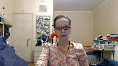 Snapshot of kiuminberry chatting on February 20, 4:14 pm KiuminBerry online show from February 20, 4:14 pm