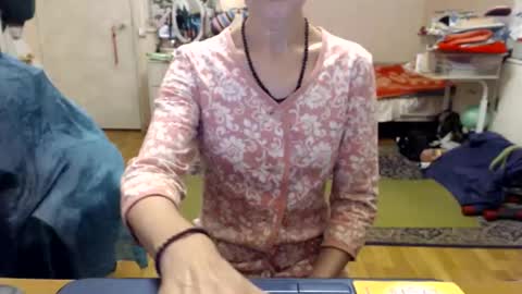 Snapshot of kiuminberry chatting on September 27, 12:56 pm KiuminBerry online show from September 27, 12:56 pm