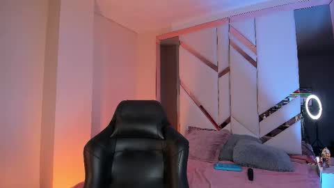 Kiwi online show from November 19, 5:57 pm