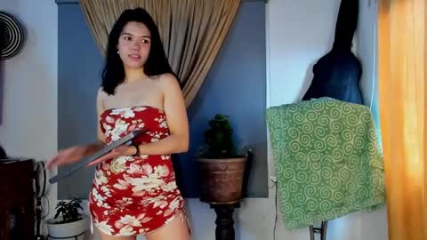 Snapshot of kiwi_mmm chatting on March 10, 10:02 pm kiwi_mmm online show from March 10, 10:02 pm