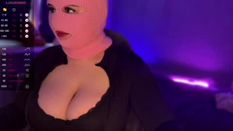 kkkittenkitty online show from April 3, 8:34 am