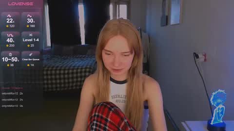 Snapshot of klares_wasser chatting on March 7, 1:51 pm Klares online show from March 7, 1:51 pm
