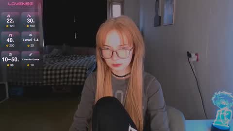 Snapshot of klares_wasser chatting on March 4, 1:17 pm Klares online show from March 4, 1:17 pm