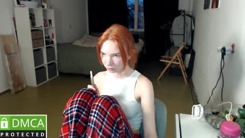Snapshot of klares_wasser chatting on December 2, 1:23 pm Klares online show from December 2, 1:23 pm