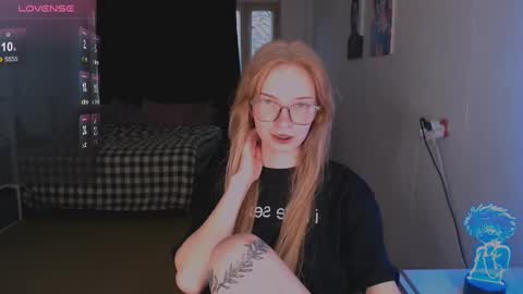 Snapshot of klares_wasser chatting on March 6, 12:30 pm Klares online show from March 6, 12:30 pm