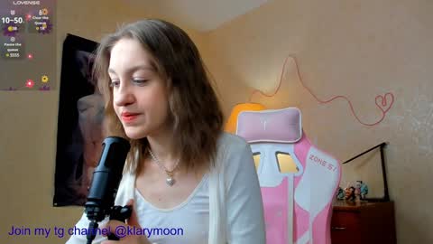 Lisa online show from December 2, 3:23 pm