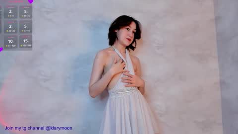 Lisa online show from October 2, 2:00 pm