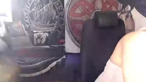 Snapshot of kleiner_teufel chatting on February 27, 7:44 am Michelle online show from February 27, 7:44 am