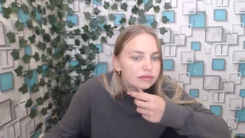 Snapshot of klerkarina chatting on September 21, 4:44 am klerkarina online show from September 21, 4:44 am
