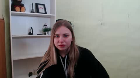 Snapshot of klerkarina chatting on February 14, 6:34 am klerkarina online show from February 14, 6:34 am