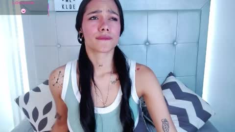 kloe__watson online show from May 12, 9:43 pm