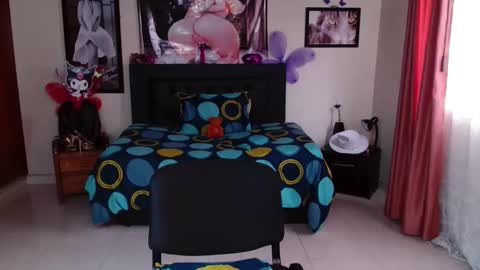 Kloe deker online show from April 16, 2:39 pm