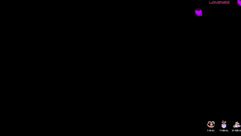 Snapshot of kloee_12 chatting on October 13, 12:30 pm K L O E online show from October 13, 12:30 pm