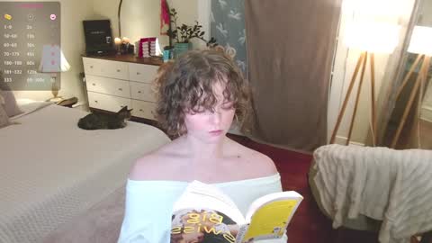 Snapshot of knowlita chatting on December 12, 12:55 pm knowlita online show from December 12, 12:55 pm