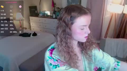 Snapshot of knowlita chatting on February 19, 10:53 pm knowlita online show from February 19, 10:53 pm
