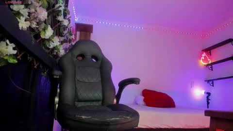 Kora Red online show from November 17, 1:45 pm