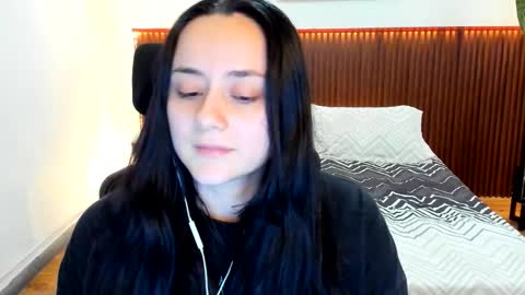 Kora Shadow online show from December 13, 9:21 pm