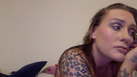 koyoteej online show from February 6, 11:48 pm