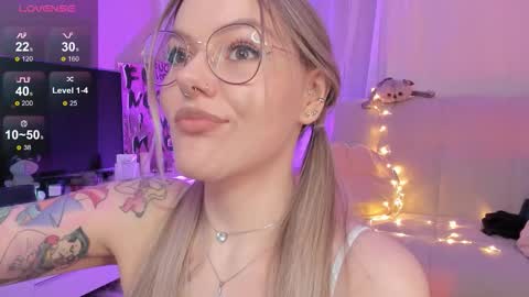 Snapshot of koza_dereza_ chatting on September 27, 4:14 pm Jess online show from September 27, 4:14 pm