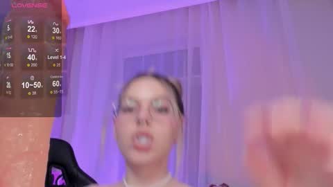 Snapshot of koza_dereza_ chatting on September 30, 6:02 pm Jess online show from September 30, 6:02 pm