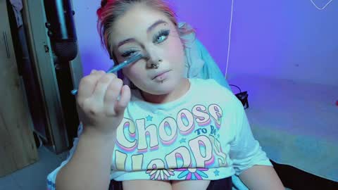 Khloe online show from February 5, 4:37 am