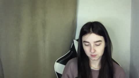 Kris online show from February 25, 1:20 pm