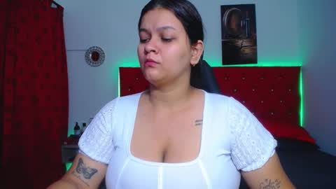 kriss_sweetboobs online show from February 1, 12:26 pm