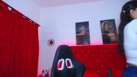 kriss_sweetboobs online show from January 29, 12:13 pm