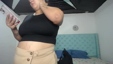 kriss_sweetboobs online show from December 22, 11:00 am