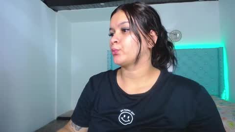 kriss_sweetboobs online show from December 29, 3:03 pm