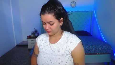 kriss_sweetboobs online show from January 8, 12:37 pm
