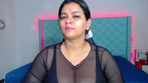 kriss_sweetboobs online show from December 15, 10:28 am