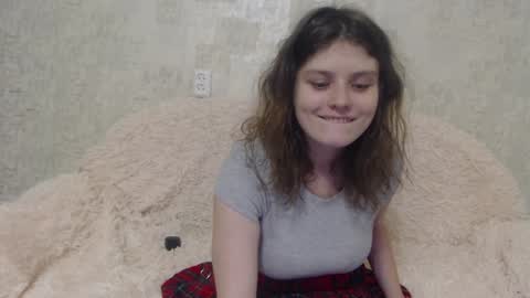 krissvoss online show from December 17, 7:48 pm