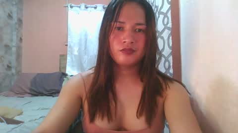 Snapshot of kristalheart chatting on October 8, 8:35 pm krunchee online show from October 8, 8:35 pm