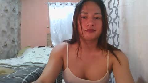 Snapshot of kristalheart chatting on October 6, 6:34 pm krunchee online show from October 6, 6:34 pm