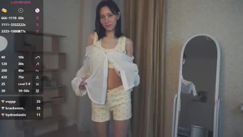 Snapshot of kristanalosa chatting on September 22, 8:29 pm Emma online show from September 22, 8:29 pm