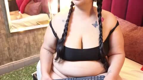 Krista Ritter online show from October 2, 3:00 am