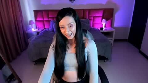 Snapshot of kristen_garner chatting on October 20, 7:39 pm Sophia online show from October 20, 7:39 pm