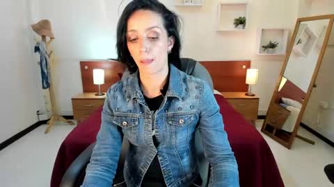 Sophia online show from February 4, 8:06 pm