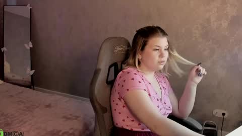 Kristen Gibbs online show from May 10, 8:49 am