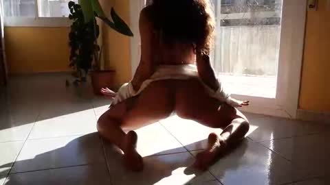 Kristen Wylde -  online show from October 14, 8:00 pm