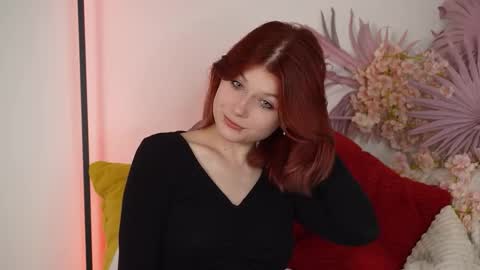 kristi_lili online show from April 22, 6:38 pm